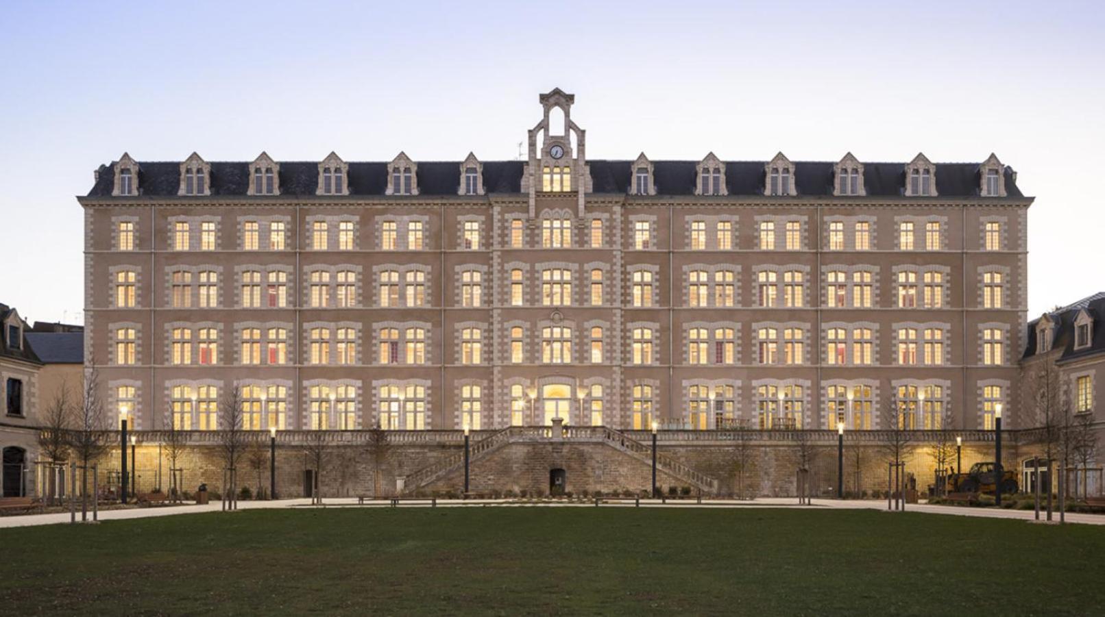 Le Cocoon Dore Пуатье Экстерьер фото
