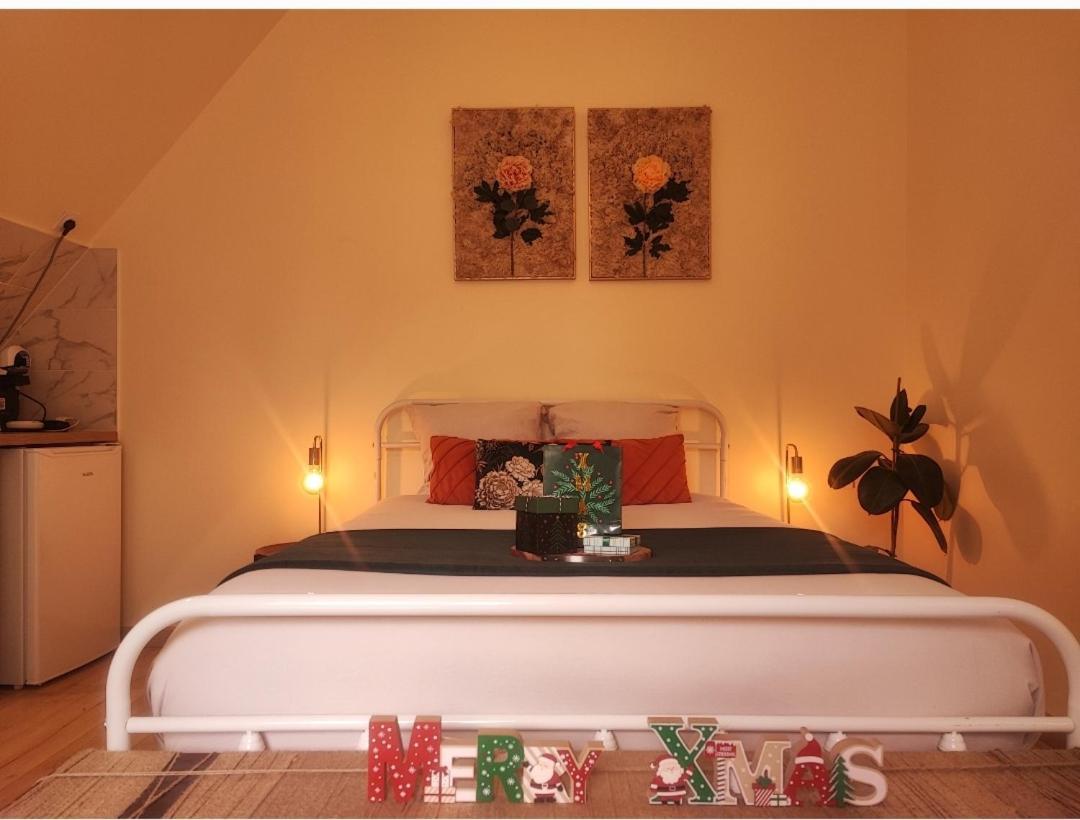 Le Cocoon Dore Пуатье Экстерьер фото